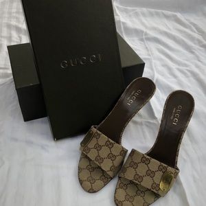 Gucci slide on heals